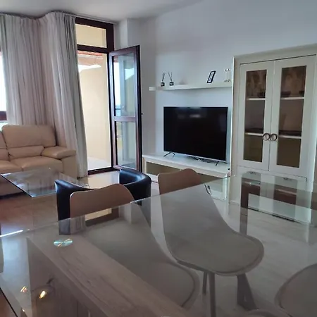 Villa Primera Lineal De Playa En Pleno Centro De