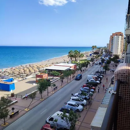 Primera Lineal De Playa En Pleno Centro De Fuengirola